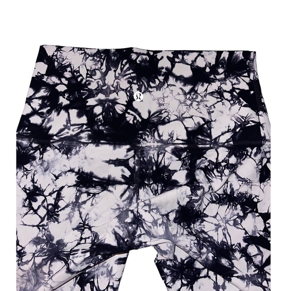 lululemon leggings - Picture 2 of 2